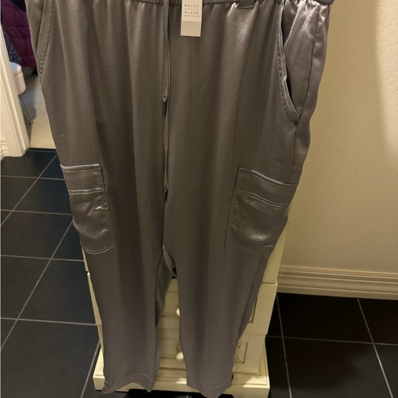 White House Black Markey Weekend Satin Jogger - Picture 3 of 4